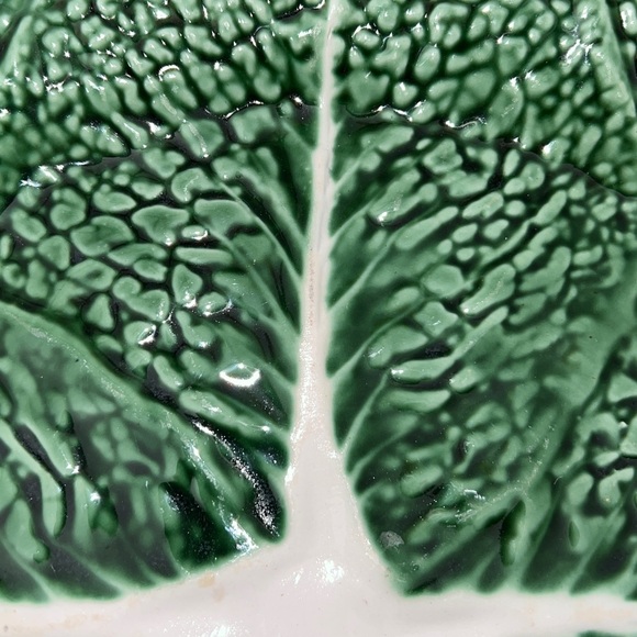 Secla green cabbage leaf dish - Picture 5 of 9